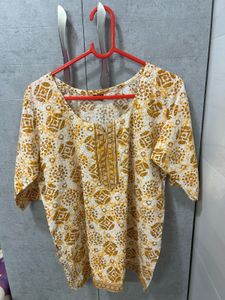 Yellow & White Printed Kurta