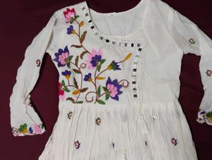 Elegant Floral Embroidered Anarkali Kurta
