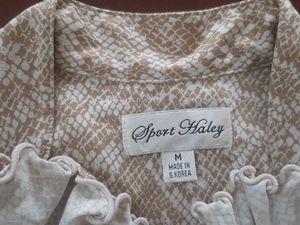 Sleeveless Snake Print Top