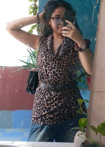 Leopard Print Sleeveless Top