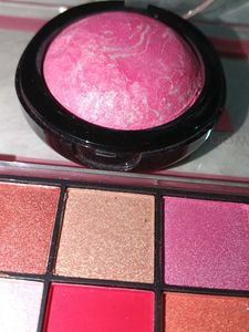 Eyeshadow Palette &amp; Pink 🩷 Blush