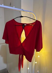Chic Red Tie-Front Crop Top