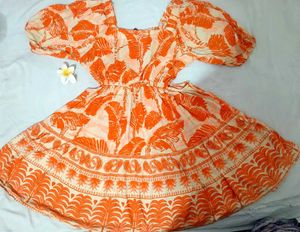 Orange Waist cutout dress for snatched look 🫶✨