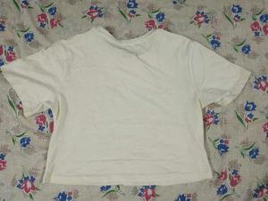 Cute "Amour" Floral Print T-Shirt