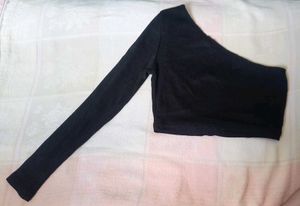 Black One-Shoulder Ribbed Crop Top