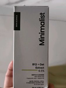 Minimalist B12 + Oat Extract Gentle Cleanser