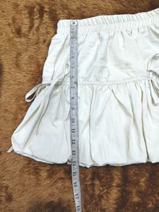 White mini bubble skirt .