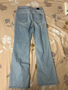 Madame Light Wash Split Hem Jeans