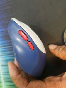 Croma 6-Button Rechargeable Wireless Mouse