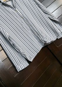 Classic Striped oversized Button-Up Shirt