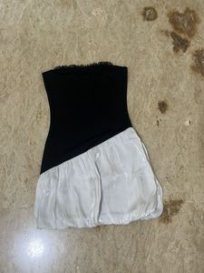 Chic Black & White Strapless Dress