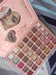Yileyb Make up book All in one