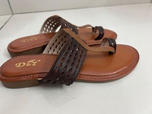 Stylish Women's Kolhapuri Sandals