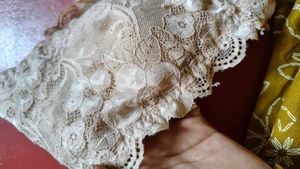 Elegant Lace Strapless Bra