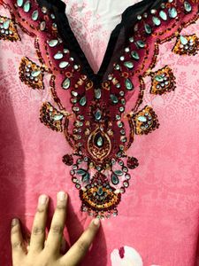 Elegant Pink Embroidered Kurta