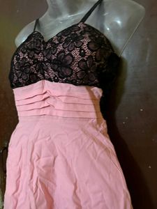 Chic Pink Lace Detail Dress