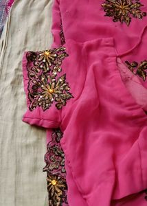 Chiffon Georgette Saree With Tailor Made Blouse.