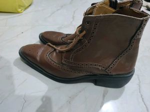 Vintage Brown Leather Wingtip Boots