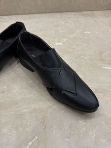 Black Indian Wear jutti
