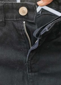 Black Straight Fit Jeans