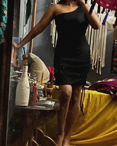 SSS Diva Black Ruched One Side Dress