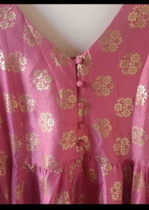 Sangria Pink &amp; Gold Sleeveless Kurta