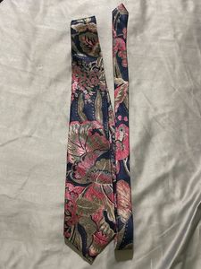 Vintage Floral Neck Tie