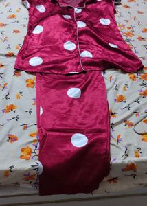 Satin Polka Dot nightsuit