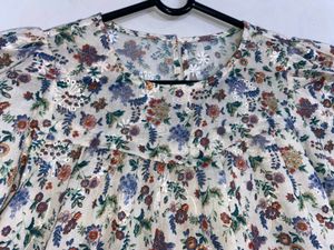 Cute Floral Puff Sleeve Top