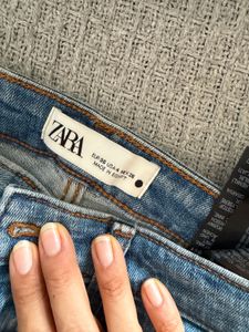 ZARA Ripped Jeans NEVER WORN