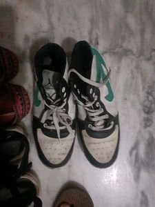 Assorted Women's Footwear Bundle