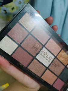 sealed Makeup Revolution Eyeshadow Palette