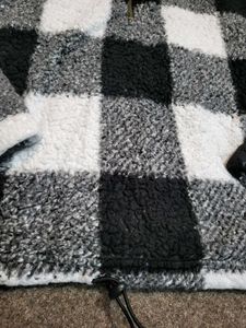 Checked Fleece Pullover