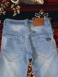 Light Wash Denim Jeans