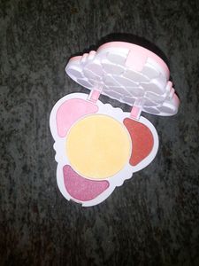Make Up Kit