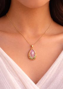 Elegant Pink Stone Pendant Necklace