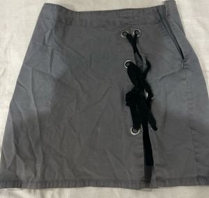 Stylish Grey Lace-Up Mini Skirt