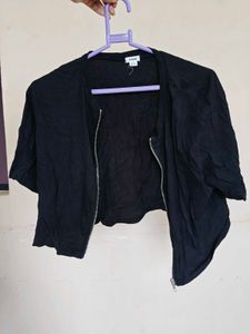 Cropped shrug