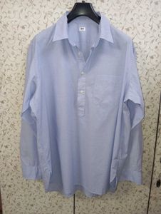 uniqlo light blue half button shirt