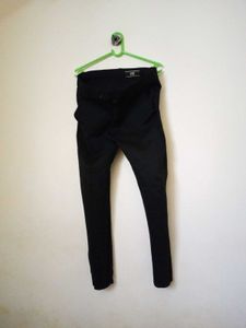 Black Slim Fit pant for men