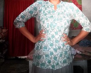 Women's Floral Print Kurta