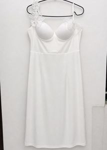 SAVANA Applique Bodycon Dress
