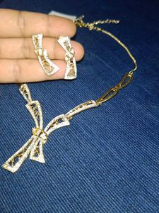Elegant Necklace and Earring Set