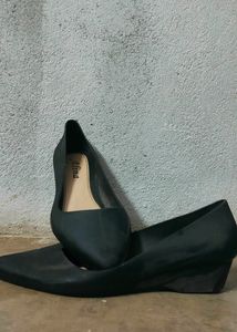 Pumpshoe (Dark Grey)
