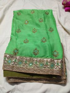 Off Saree Model