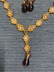 Elegant Gold Flower Necklace &amp; Earring Set