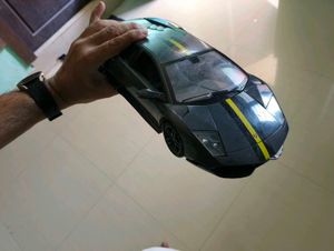 Sleek Sports Car Toy - Perfect for Young Racers