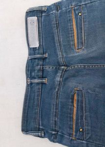 Men's Classic Blue Jeans for men and women