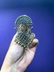 Antique Metallic Stud Earrings