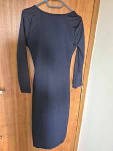 Elegant Navy Blue Dress with Bow Detail